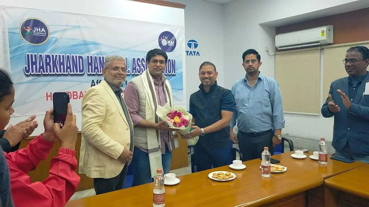 झारखंड हैंडबॉल खिलाड़ियों के बीच किट का हुआ वितरण