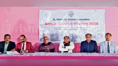 स्कूल की पुरानी यादों को किया ताजा