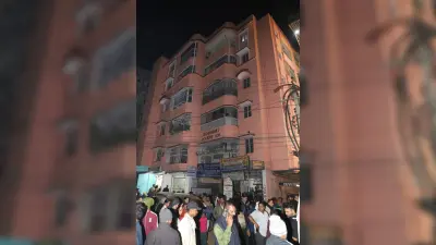 Jamshedpur News : मानगो में एक फ्लैट में लगी आग, कई सामान जल कर राख