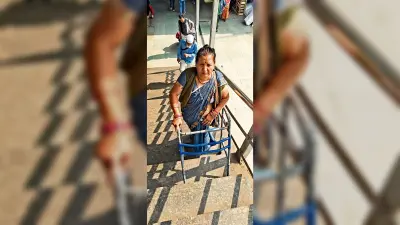 Rourkela News: राउरकेला रेलवे स्टेशन में स्वचालित सीढ़ियां नहीं करतीं काम, लिफ्ट भी रहती है बंद, यात्री परेशान