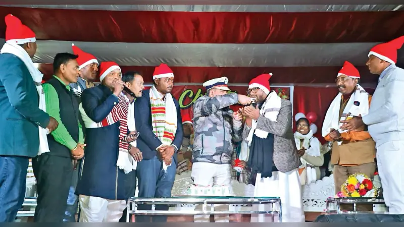 ranchi news : पुलिस लाइन मैदान की क्रिसमस गैदरिंग में प्रेम, सौहार्द, सद्भाव के संदेश दिये