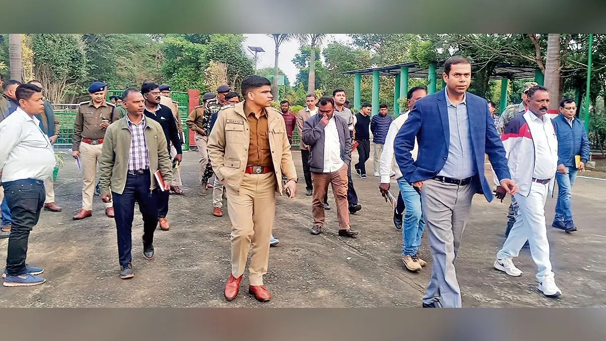 शहीद पार्क के अंदर झंडा-बैनर ले जाने पर रोक
