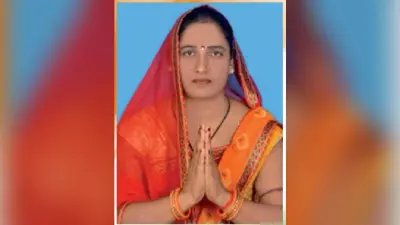 मुखिया पदमुक्त उपमुखिया को सौंपा प्रभार