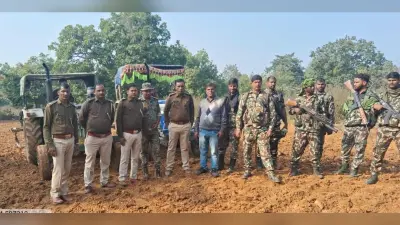 Gaya News : छकरबंधा में दो एकड़ में लगी अफीम की फसल को पुलिस ने किया नष्ट