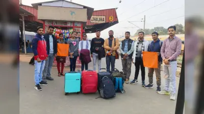 अधिवेशन में शामिल होने अभाविप कार्यकर्ता आरा रवाना