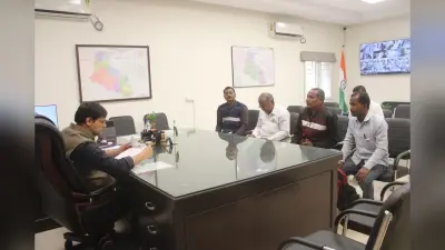 Jamshedpur News : कन्वाइ बुकिंग साढ़े पांच घंटा ठप, चालकों ने किया हंगामा