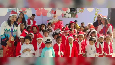 Purnia news : क्रिसमस सॉन्ग पर बच्चों के डांस ने सबका मन मोहा