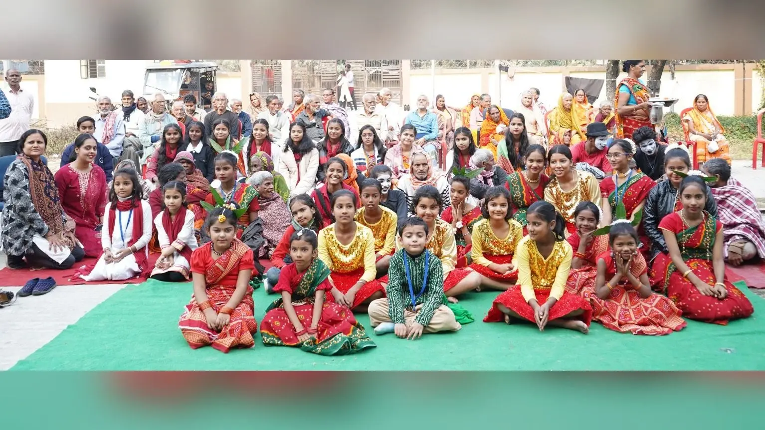 Purnia news : किलकारी के बच्चों ने ओल्डएज होम के बुजुर्गों के साथ सेलिब्रेट की क्रिसमस