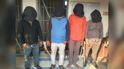 अंतरजिला गिरोह के चार चोर गिरफ्तार, कार जब्त