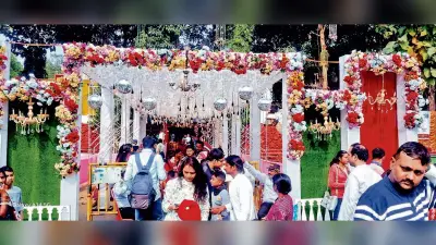 चर्चों-गिरजाघरों में धूमधाम से मनाया गया बड़ा दिन