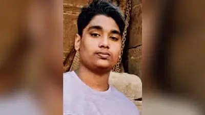 Chhapra News : पिस्टल में फंसी गोली निकालने में छपरा के रिशु के गर्दन में लगी थी गोली, दोस्त गिरफ्तार
