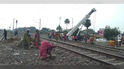 Chaibasa News : विकास कार्य को लेकर 12 ट्रेनें विभिन्न तिथियों में रहेंगी रद्द
