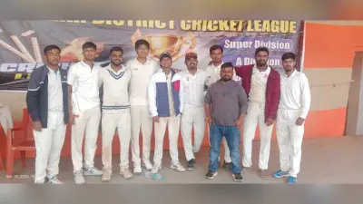 Deoghar news : सुपर डिवीजन के मैच में जय मां अंबे की टीम ने सात विकेट से दर्ज की जीत