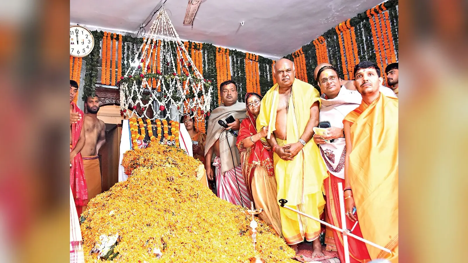 Ranchi News : जगन्नाथपुर मंदिर में विष्णु सहस्त्रनाम अर्चना के लिए उमड़े भक्त