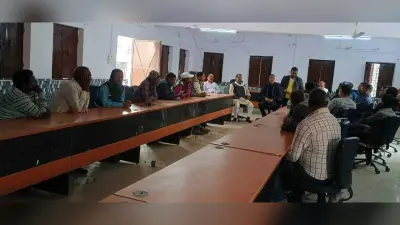 डीलरों को मिले 30 हजार रुपया प्रतिमाह मानदेय