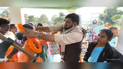 Deoghar news : संथाल हूल की वीरांगना फूलों-झानों की प्रतिमा का मंत्री ने किया अनावरण