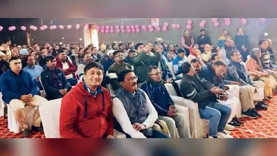 Gopalganj News : नियमों का पालन करते हुए बच्चों की खेल प्रतिभा को तराशें शिक्षक : डीएम