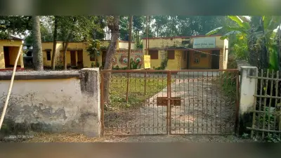 डीएम साहब, स्वास्थ्य उप केंद्र में लगा रहता ताला, कुछ पहल कीजिए