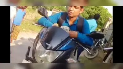 कहरा अंचल के एक राजस्व कर्मी का रिश्वत लेते वीडियो वायरल