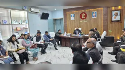 राजस्व संग्रहण कार्य में तेजी लाने का दिया निर्देश