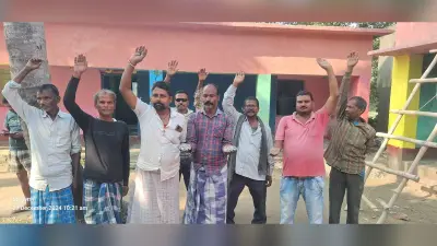 निर्माण कार्य में अनियमितता, किया प्रदर्शन