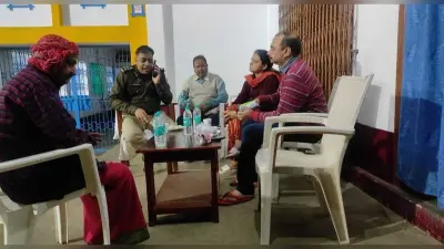 तेलडीहा दुर्गा मंदिर पहुंचे डीआईजी, पूजा-अर्चना कर विशेषता से हुए रूबरू