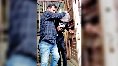 पुलिस ने बांग्लादेशी नागरिक को पार्क स्ट्रीट से किया गिरफ्तार