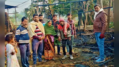 Chhapra News : बिशनपुर में फुशनुमा घर में लगी आग, दो मवेशियों समेत घरेलू सामान जलकर राख
