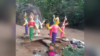 पांडवेश्वरनाथ में रास मेला शुरू, जुटी ग्रामीणों की भीड़
