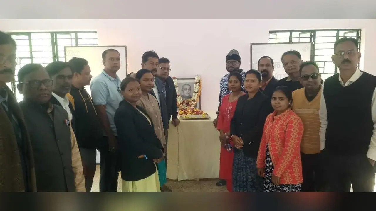 Chaibasa News : शहर में शिक्षा के सूत्रधार थे सीताराम