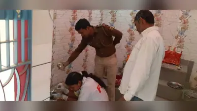 Darbhanga News : एक ही रात दो मंदिरों में ताला तोड़कर लाखों के आभूषण व नकदी ले उड़े चोर