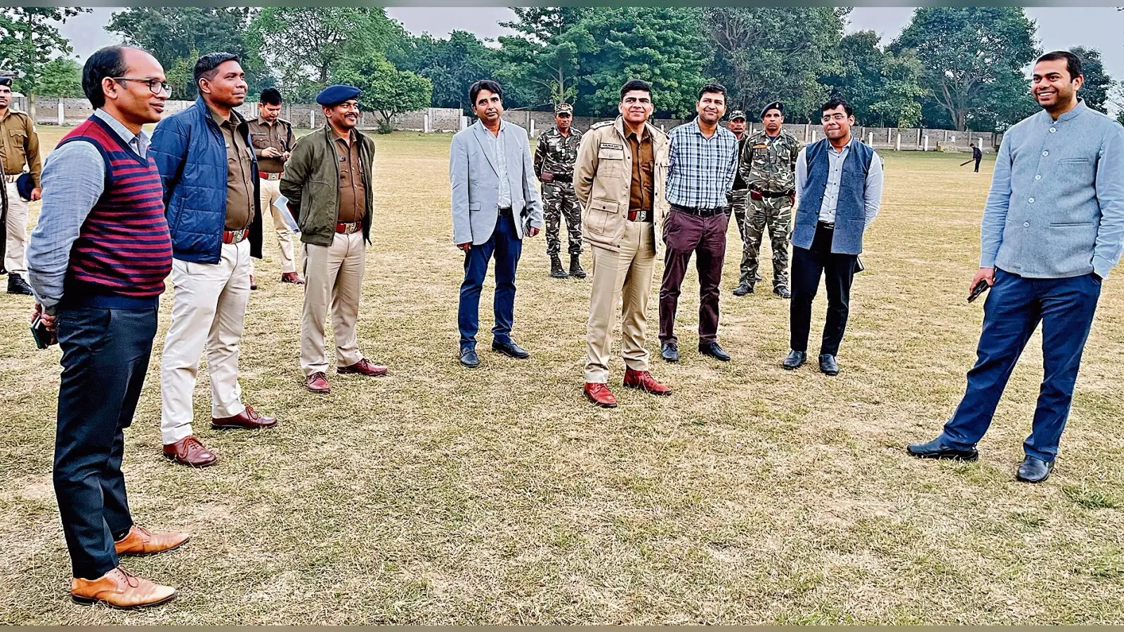 seraikela kharsawan new: शहीद स्थल की तैयारी का जायजा लेने पहुंचे डीसी-एसपी