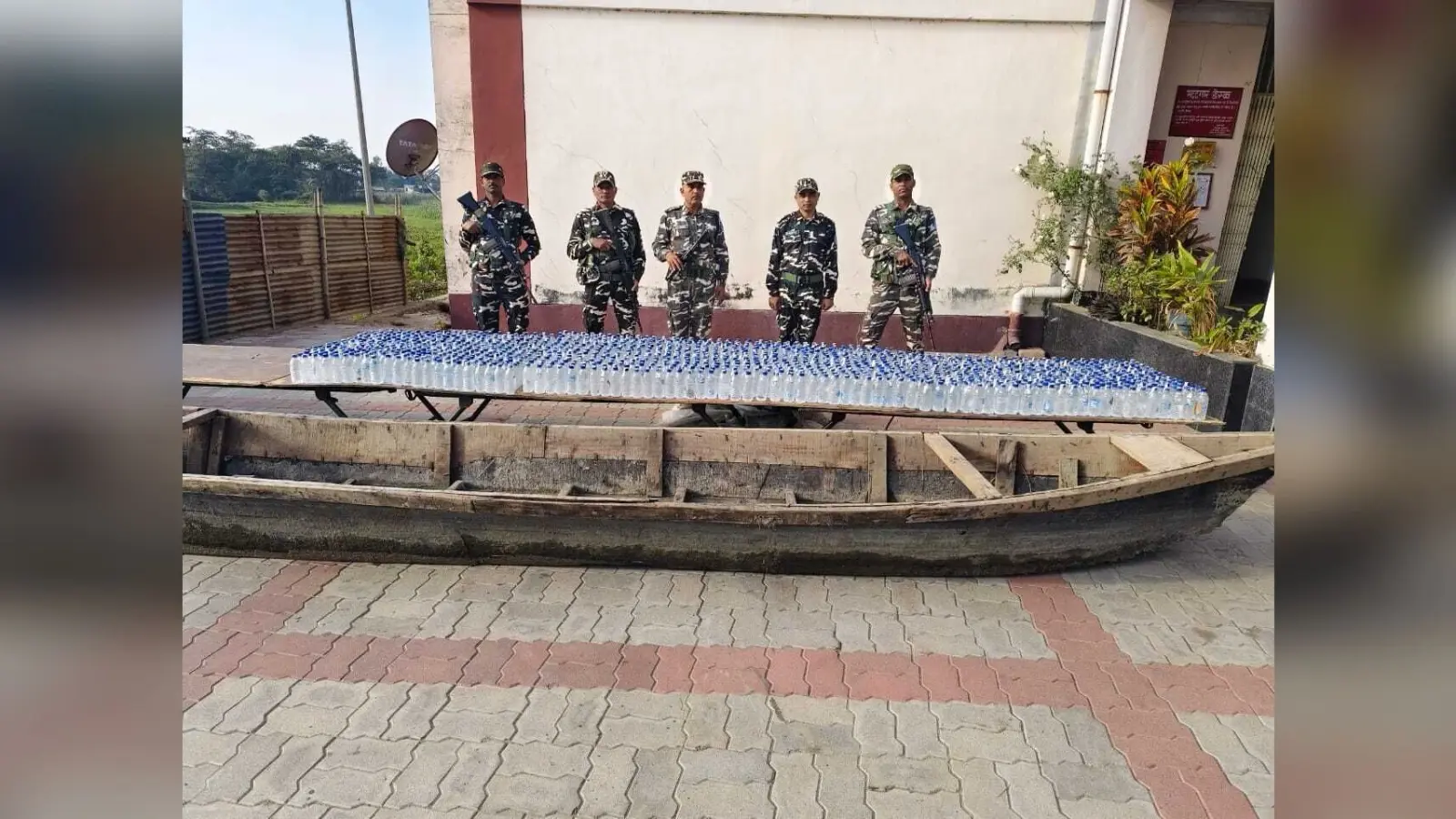 कोशी नदी से 1290 बोतल शराब व नाव बरामद
