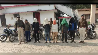 Gaya News : चोरी की 10 बाइकों के साथ पांच आरोपित गिरफ्तार