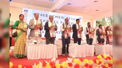 Jamshedpur : संताली जनजीवन को संवार रहा साहित्य