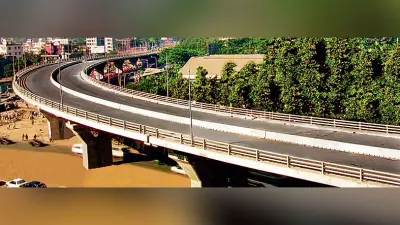 डबल डेकर फ्लाइओवर के रैंप के निर्माण का काम तेज
