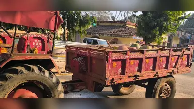 जरमुंडी पुलिस ने अवैध बालू लदे दो ट्रैक्टर को किया जब्त