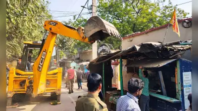 किला परिसर से निगम ने हटाया अतिक्रमण, दिन भर बनी रही गहमा-गहमी