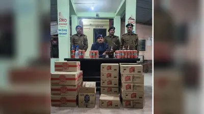 कार से 264 लीटर विदेशी शराब जब्त