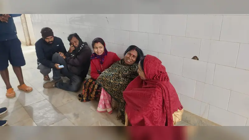 सड़क दुर्घटना में वाइ-फाइ टेक्नीशियन की मौत, एक गंभीर