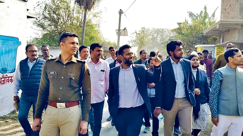 Gopalganj News : सीएम की प्रगति यात्रा को लेकर संवरने लगीं करसघाट की गलियां