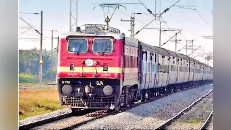 Ranchi News : एक जनवरी से बदल जायेगा 40 ट्रेनों के आगमन-प्रस्थान का समय