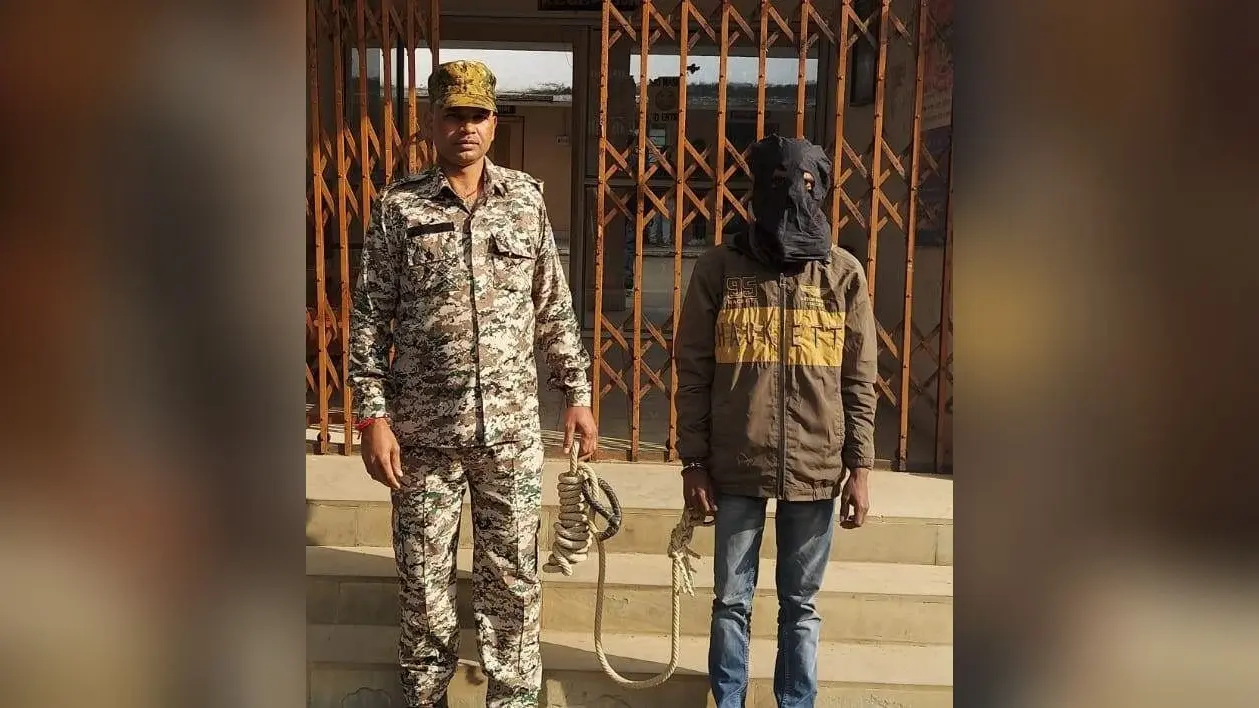 हत्यारोपी व चोरी मामले में गिरफ्तार आरोपी को जेल