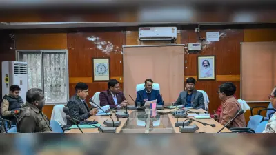 Deoghar News : चालान वाले बालू घाट का संचालन जल्द शुरू करायें : डीसी