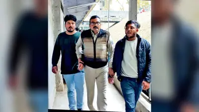 20 लाख की नकदी के साथ चार अरेस्ट