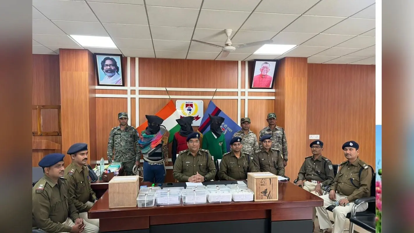Godda Crime: आपसी रंजिश और संपत्ति विवाद में जोहान किस्कू की हुई थी हत्या, तीन आरोपी अरेस्ट