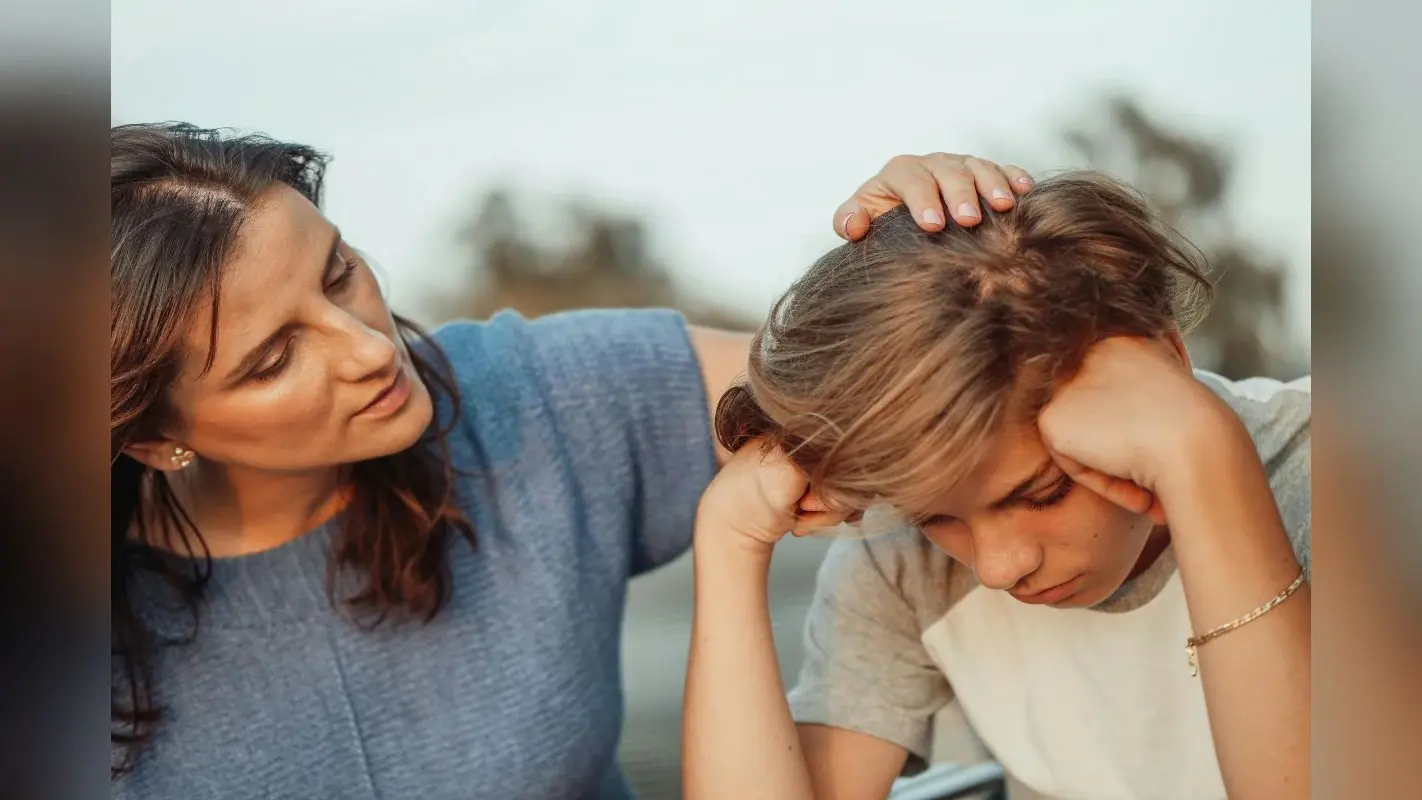 Parenting Tips: भूलकर भी मेहमानों के सामने बच्चों से न कहें ये बातें, रिश्ते में आएगी कड़वाहट