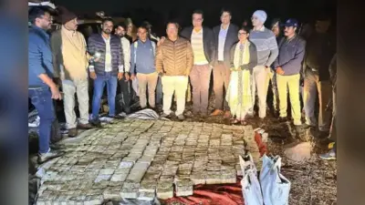 Income Tax Raid: भोपाल में लावारिस कार से 10 करोड़ कैश समेत 52 किलो सोना बरामद, जांच में जुटा आयकर विभाग