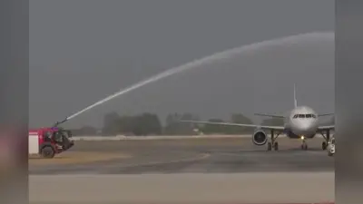 Jewar International Airport पर फ्लाइट की पहली लैंडिंग, यूपी-नोएडा वालों को मिली बड़ी खुशखबरी, देखें VIDEO