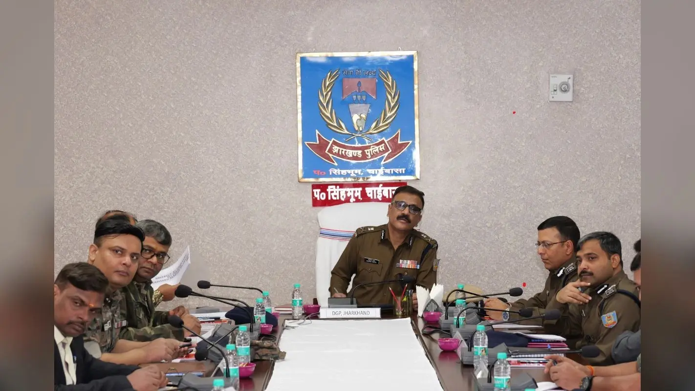 झारखंड से 95% नक्सलियों का सफाया, जल्द बनेगा नक्सल मुक्त राज्य, चाईबासा में बोले डीजीपी अनुराग गुप्ता